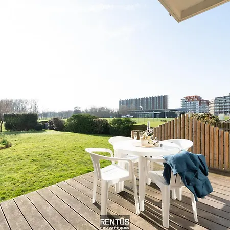 Apartment Seagenic - With Terrace And Open View In Nieuwpoort